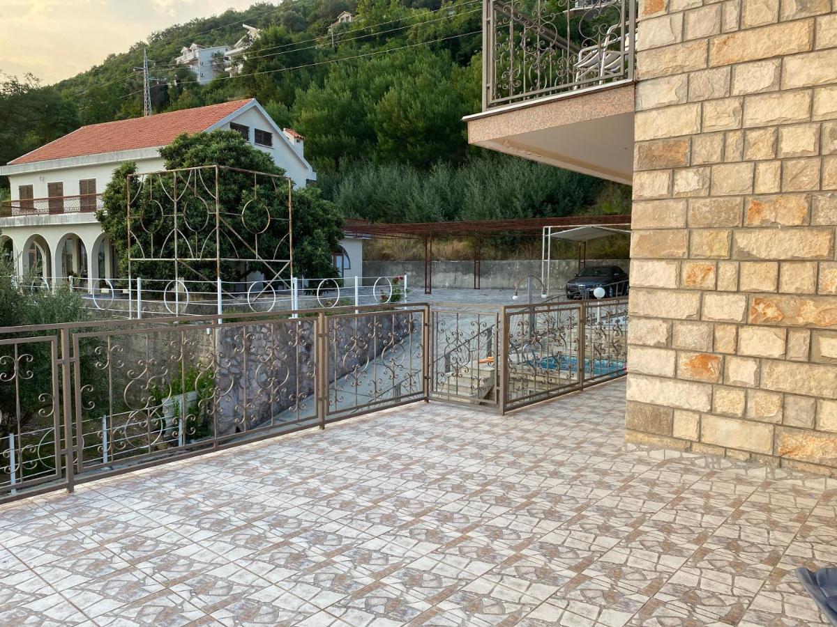 Vila Corovic Кумбор Экстерьер фото
